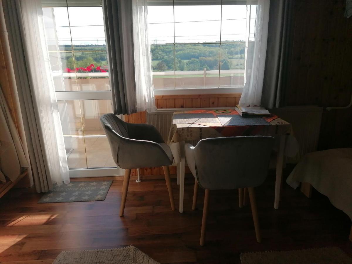 Ferienwohnung Barbara Haz Hévíz Exterior foto