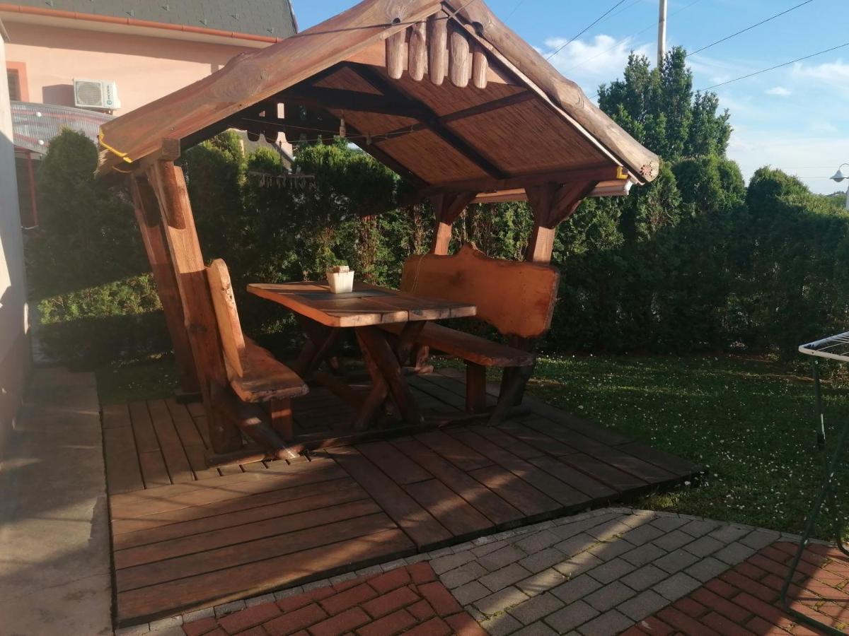 Ferienwohnung Barbara Haz Hévíz Exterior foto