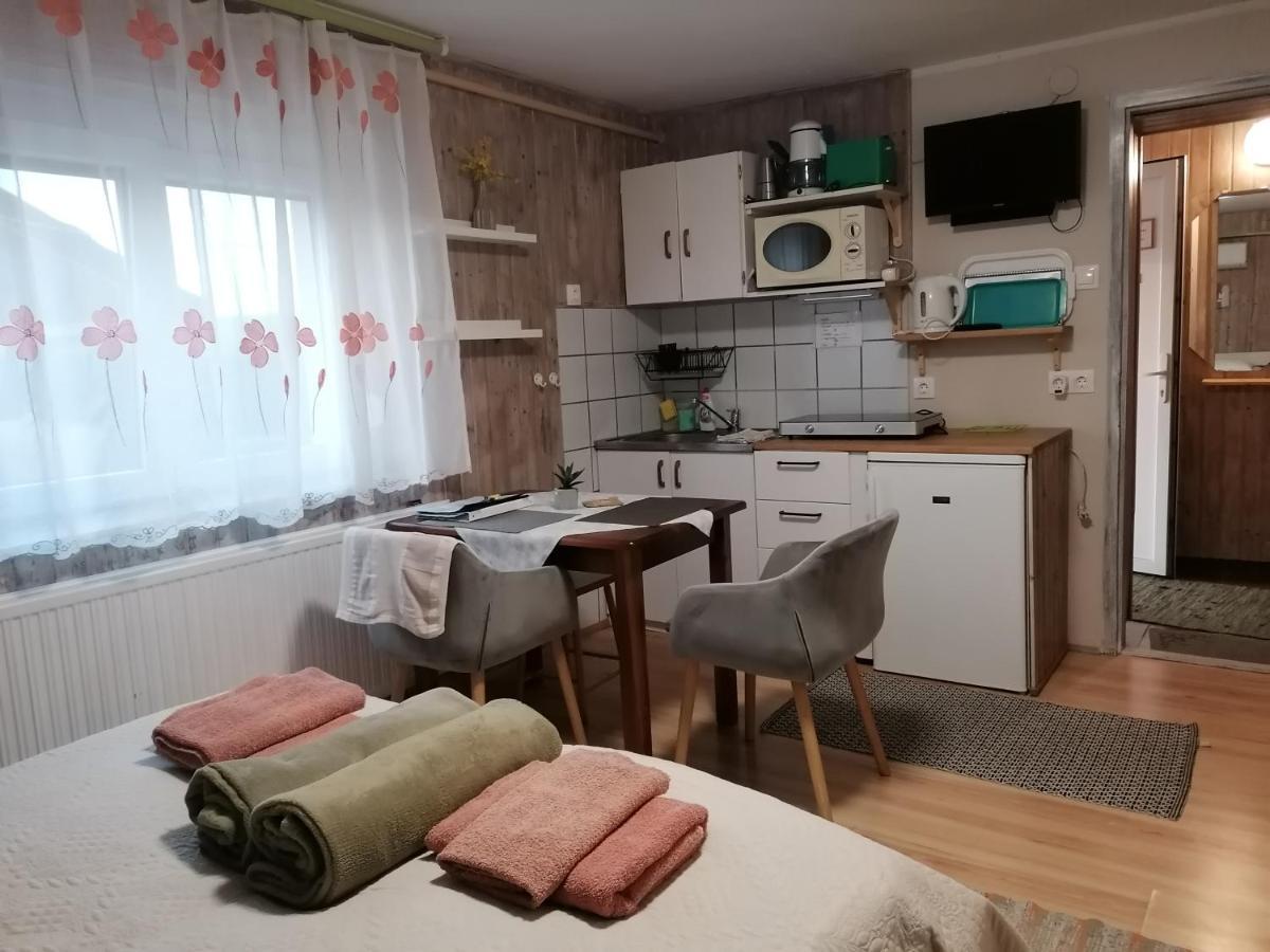 Ferienwohnung Barbara Haz Hévíz Exterior foto